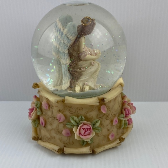 Vintage Musical Snow Globe Angel with Pink Roses - Picture 6 of 13